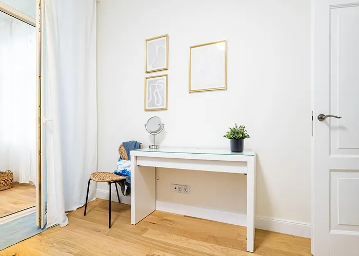 Apartment Kameralny Apartament Victus Blisko Plazy By Noclegi Renters *